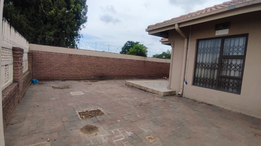 3 Bedroom Property for Sale in Karlienpark North West
